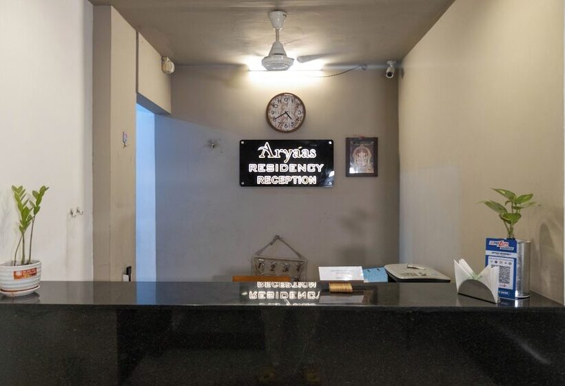 酒店 Aryaas Residency Nettoor