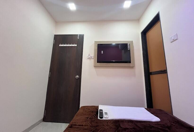 هتل Parel Residency