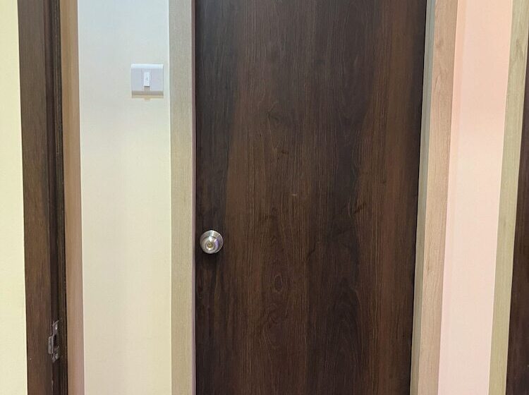 هتل Parel Residency