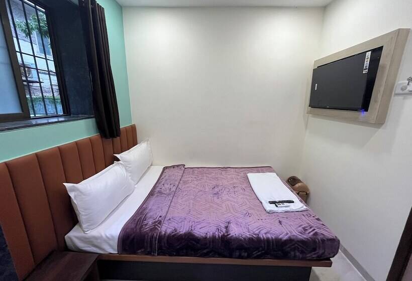 هتل Parel Residency