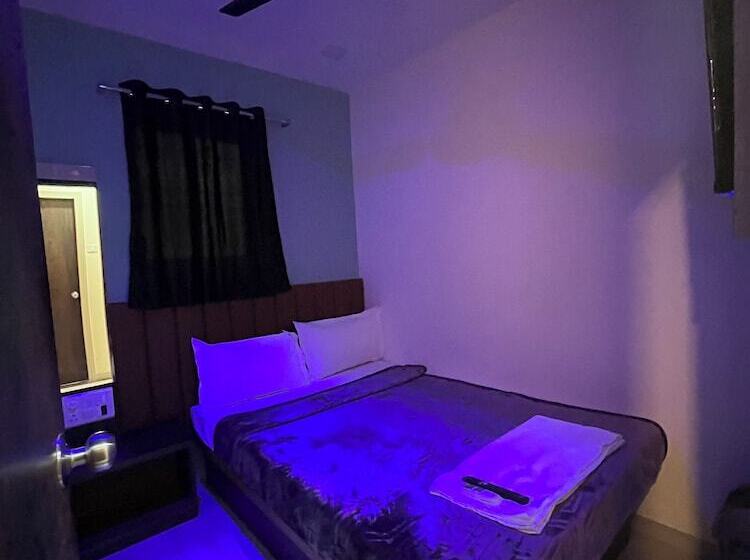 هتل Parel Residency