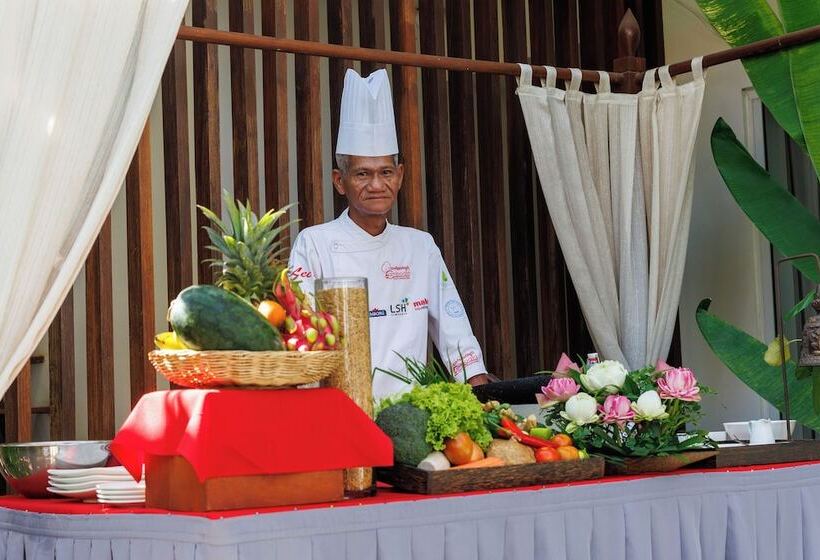 هتل Yasodharapura Residence