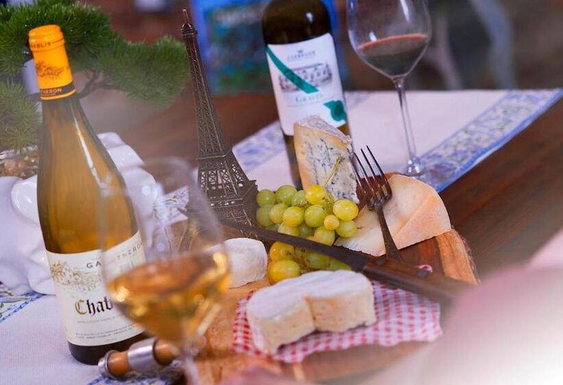 L Auberge De France Inn