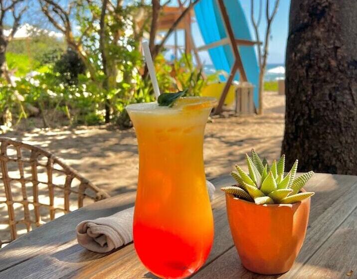 Luxury And Mordern Beachfront Condo By Bt Homes