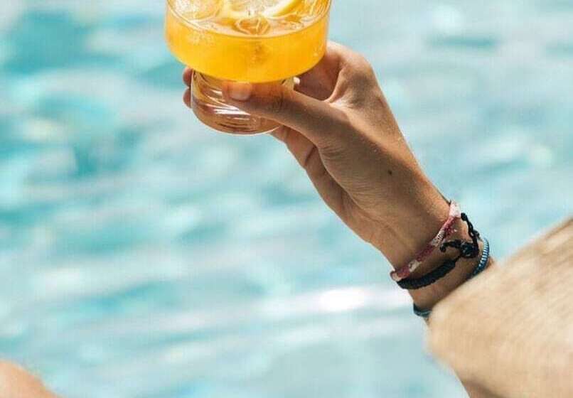 Luxury And Mordern Beachfront Condo By Bt Homes