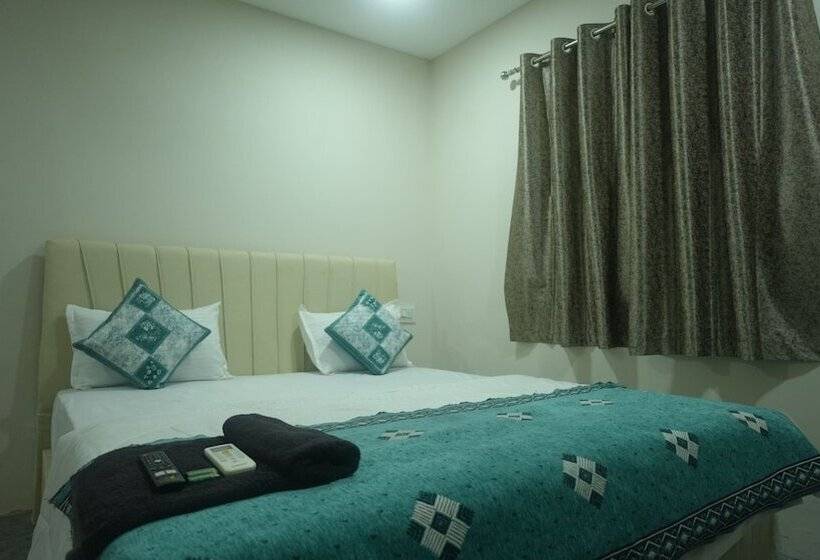 فندق Mahakal Avantika Palace