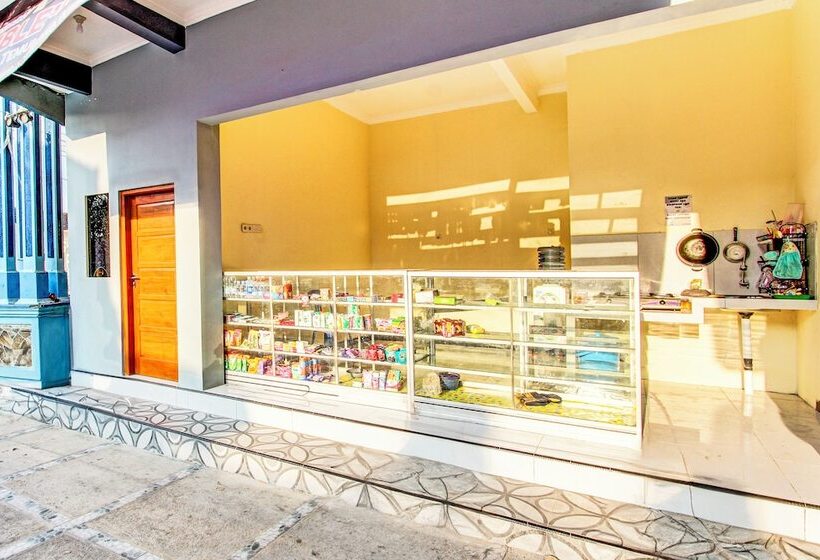 ホテル Oyo 94124 Ekslusive Double N