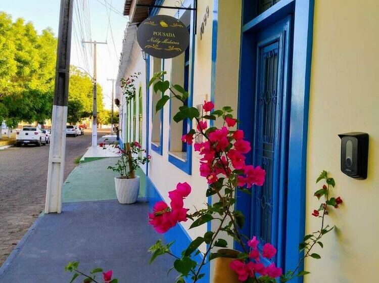 فندق Pousada Nelly Medeiros