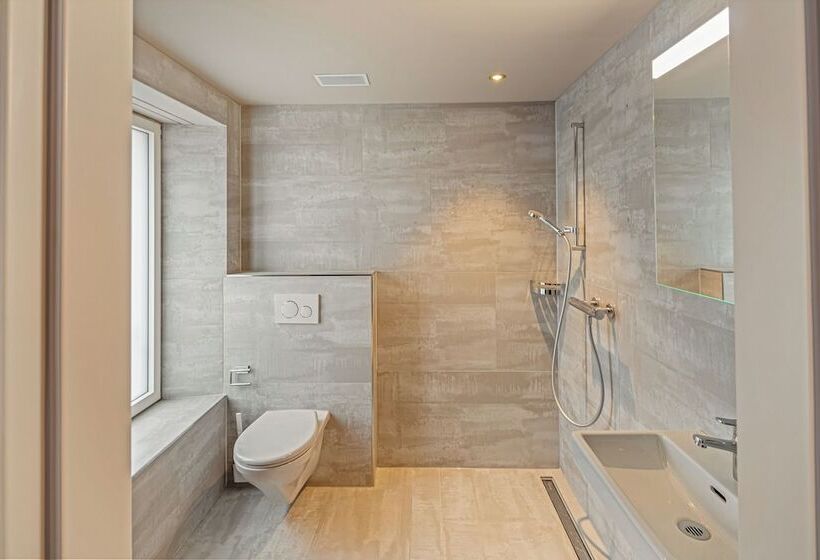 Отель Rütli Am Bahnhof Rüti Zh