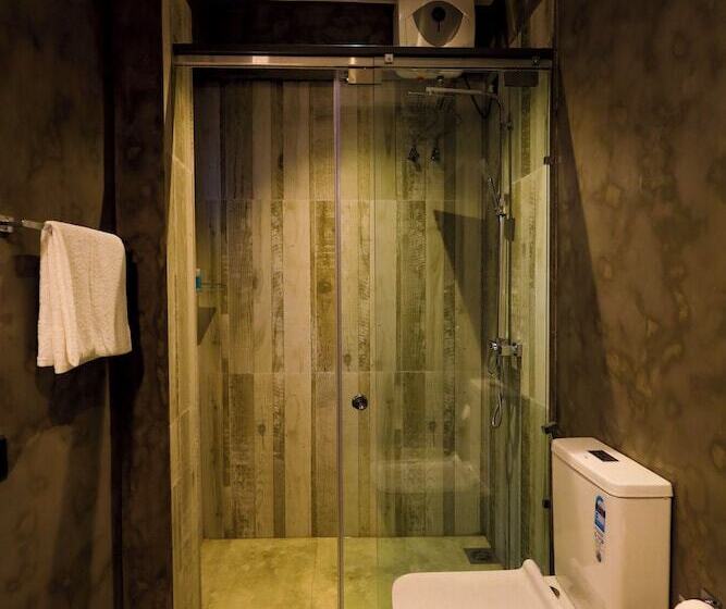 بنسيون Forest Face Lodge