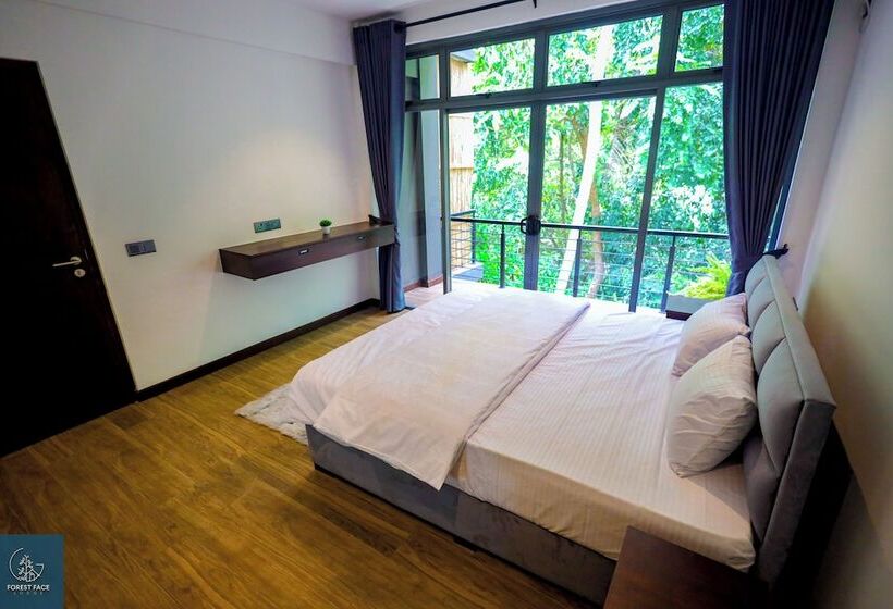 بنسيون Forest Face Lodge