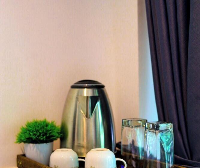 بنسيون Forest Face Lodge