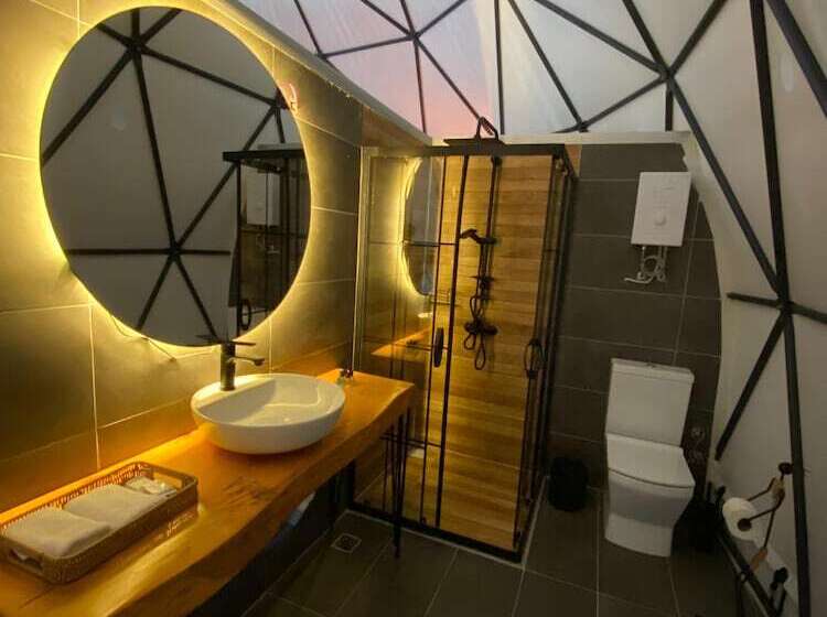 Evaland Glamping Resort