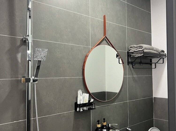 هتل Zeus Living   Harmony Hideout