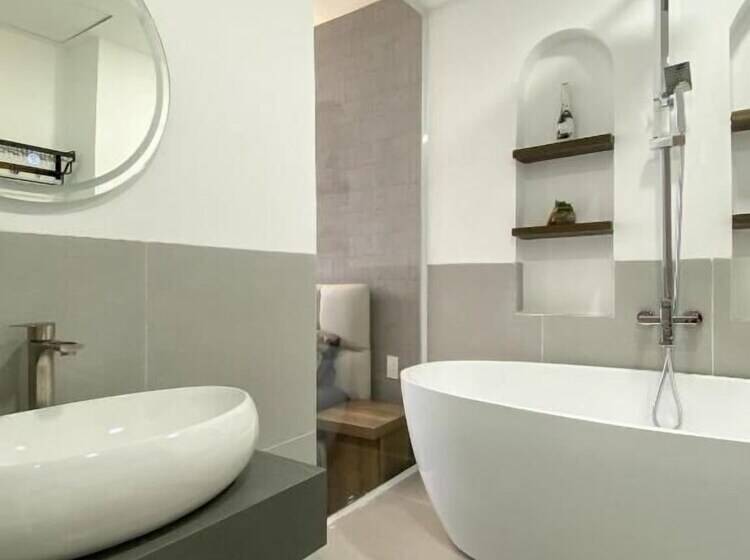 هتل Zeus Living   Harmony Hideout