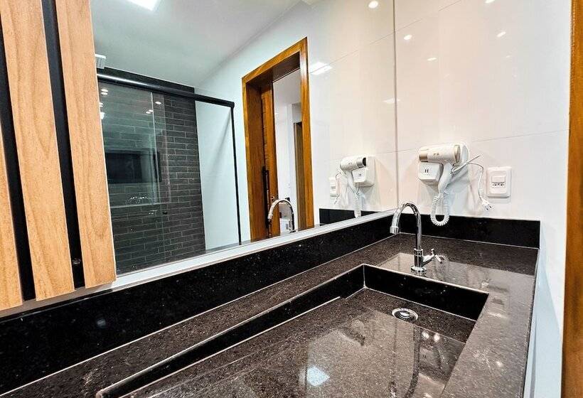 فندق Aloha Palace