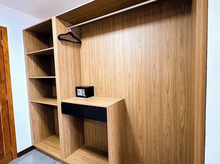 فندق Aloha Palace