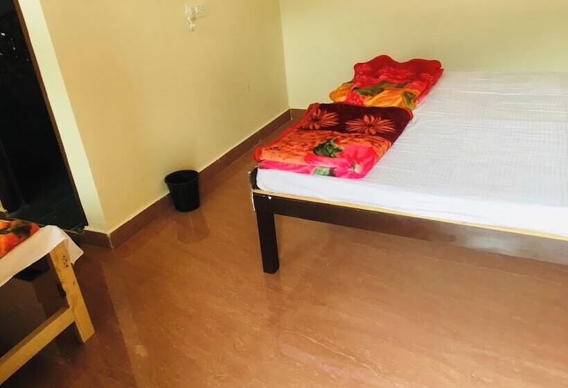 호텔 Goroomgo Amba Niwas Home Stay Uttarkashi