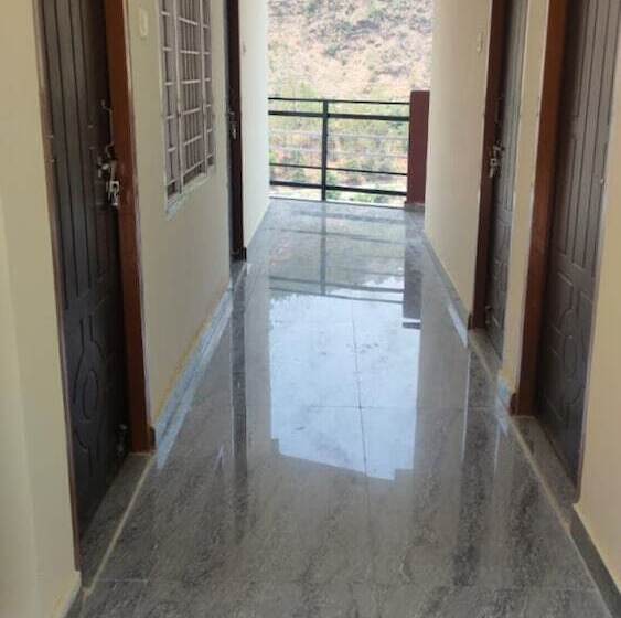 호텔 Goroomgo Amba Niwas Home Stay Uttarkashi