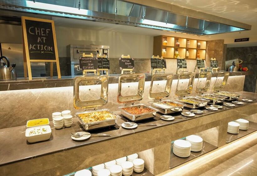 Отель Transit By Encalm   Nap And Shower