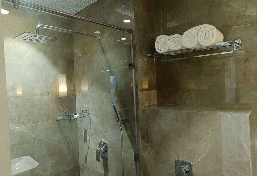 J P Hotel And Wedding Square