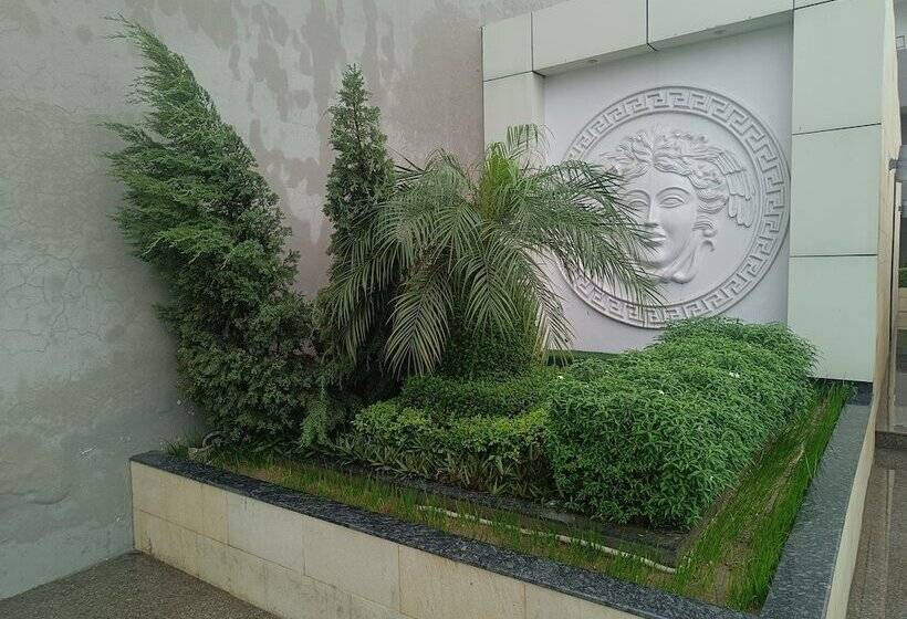 J P Hotel And Wedding Square