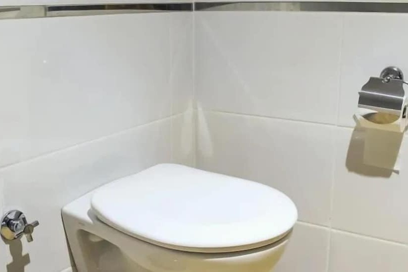 Smyrna Homes & Suits