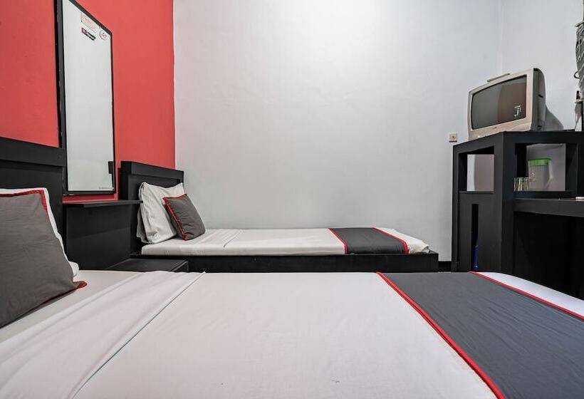 Capital O Hotel Abadi