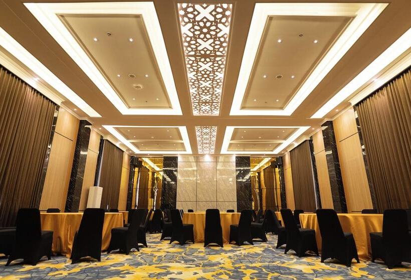 Eagle Hotel Wonosobo, Azana Hotels Collection