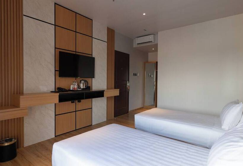 Eagle Hotel Wonosobo, Azana Hotels Collection