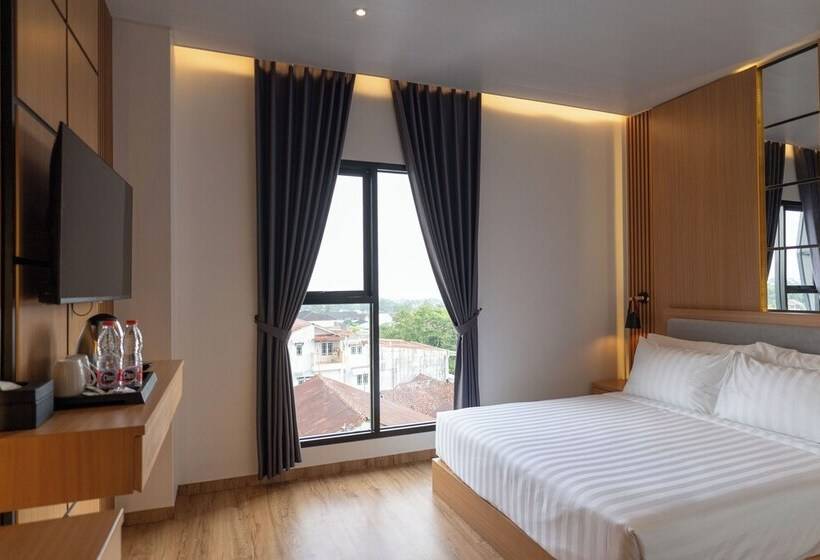 Eagle Hotel Wonosobo, Azana Hotels Collection