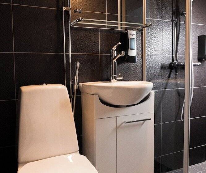 Отель Aadankosio