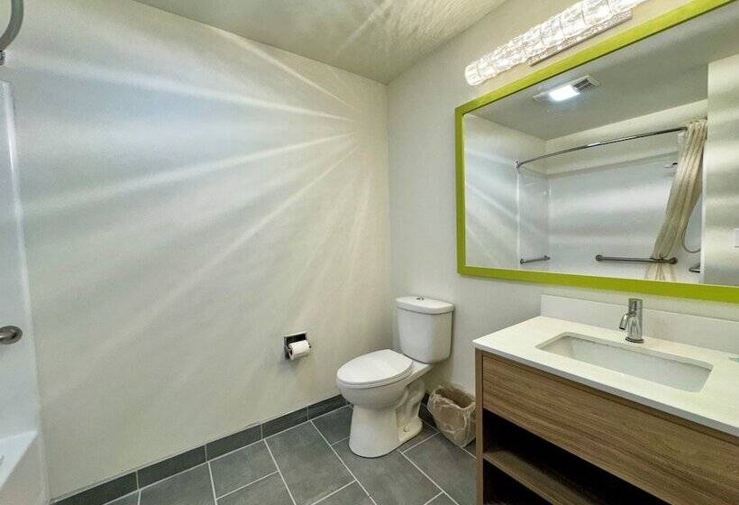 酒店 Airport Fargo