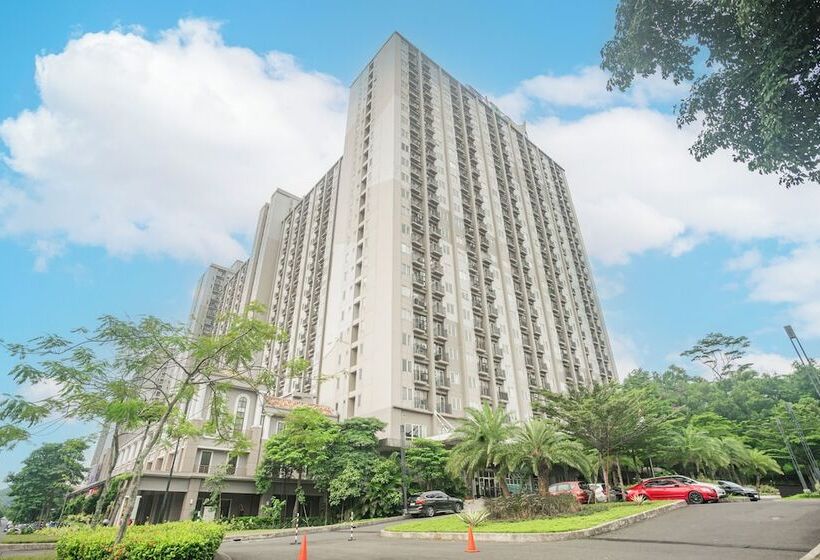 ホテル Oyo 94083 Apartemen Podomoro Golf View Victory Rooms