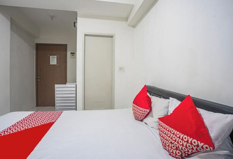 ホテル Oyo 94083 Apartemen Podomoro Golf View Victory Rooms