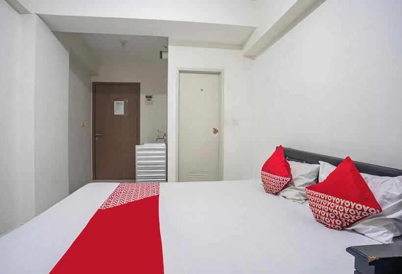 ホテル Oyo 94083 Apartemen Podomoro Golf View Victory Rooms