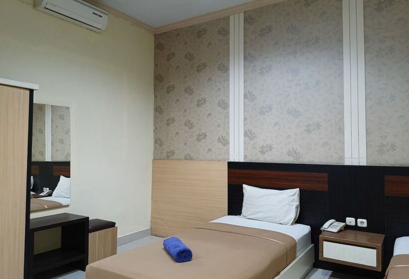 בית מלון כפרי Oyo 94112 Homestay Ananda Luwuk