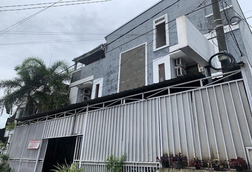 فندق Oyo 94115 Pondok Sahabat Vianty