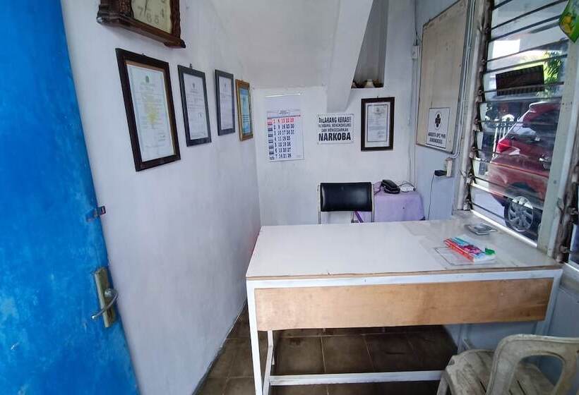 בית מלון כפרי Spot On 94076 Tinampi House Syariah