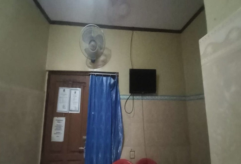 호텔 Spot On 94122 Homestay Arva