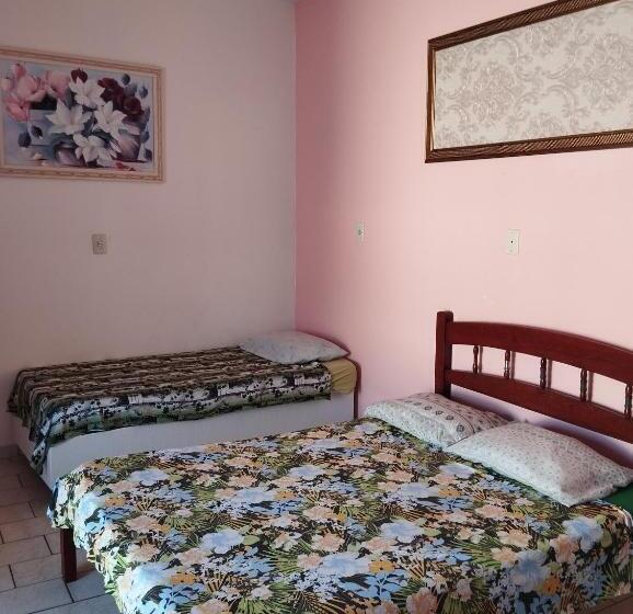 פנסיון Suite Penha Sc