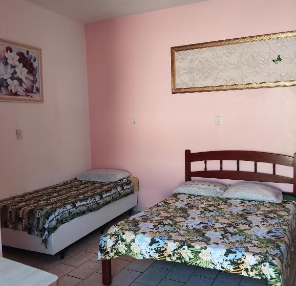 פנסיון Suite Penha Sc