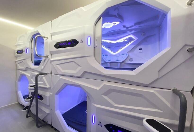 カプセルホテル U Capsule