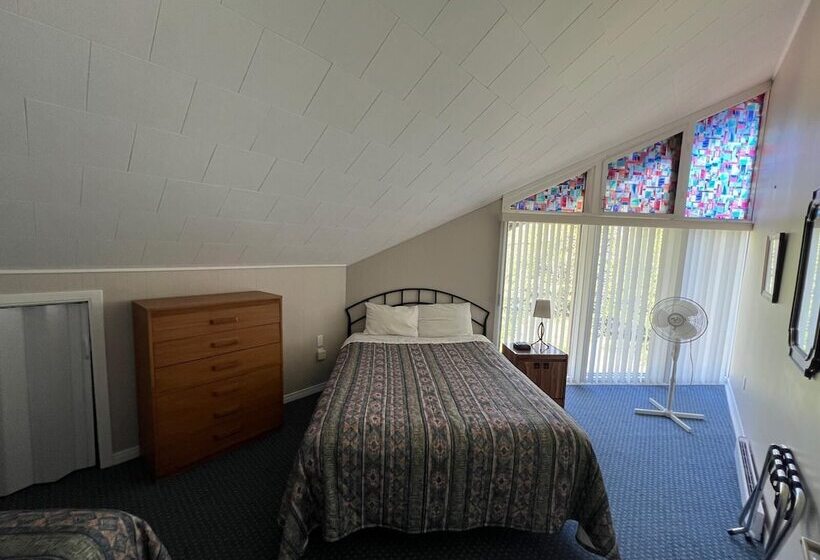 Wawa Northern Lights Motel And Chalets