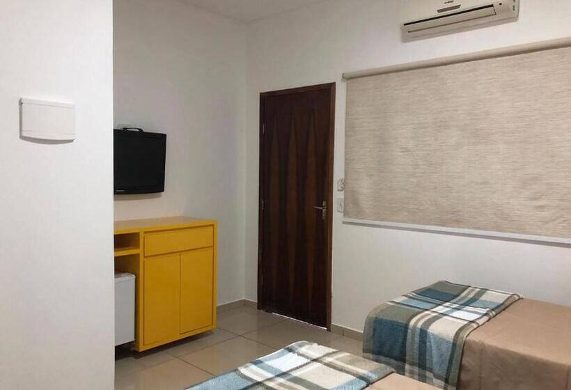 ユースホステル Pousada Eiru