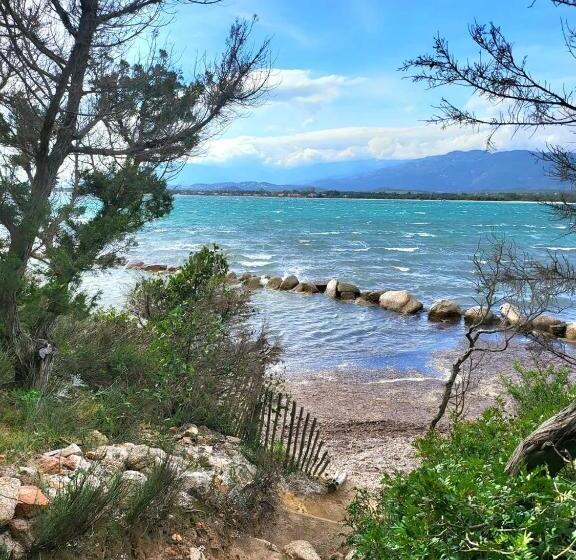 ベッドアンドブレックファースト Chambres D Hôtes Villa Les Rosiers   Garance