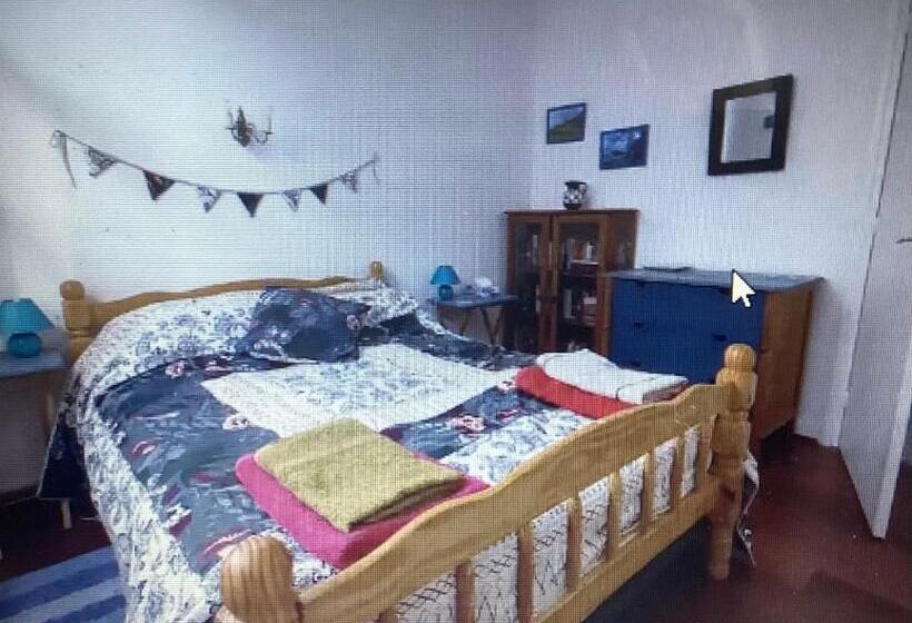 ベッドアンドブレックファースト Chez Deuchars