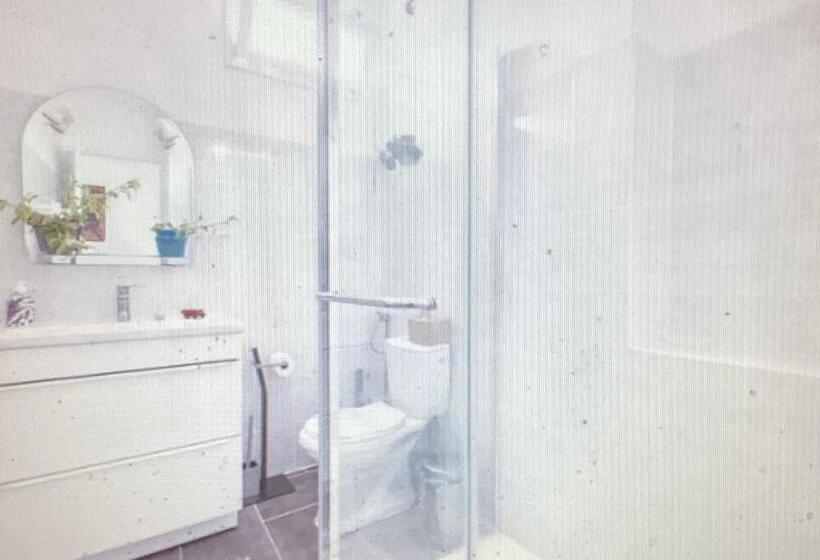 ベッドアンドブレックファースト Chez Deuchars