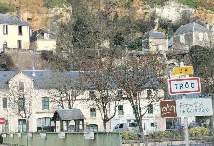 צימר Madame Miloute