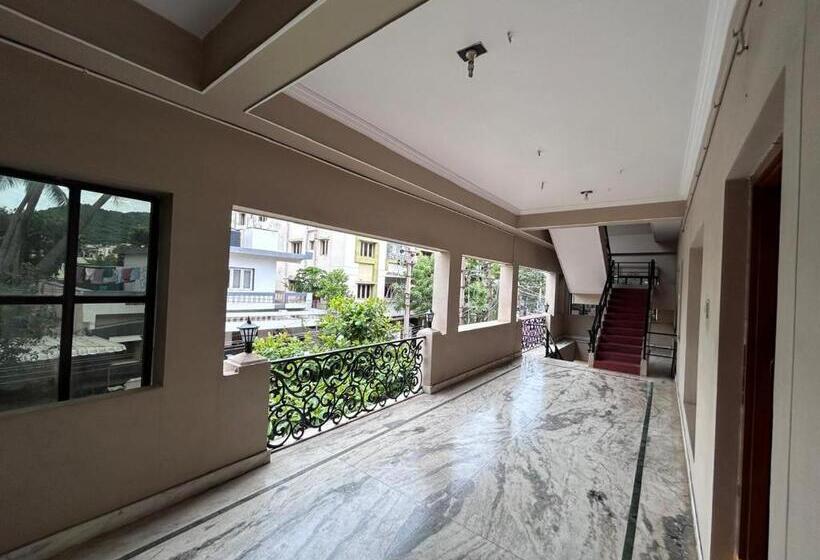 ベッドアンドブレックファースト Wings Nest